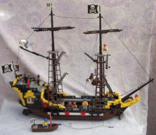 LEGO LEGOLAND BLACK SEAS BARRACUDA 10040  