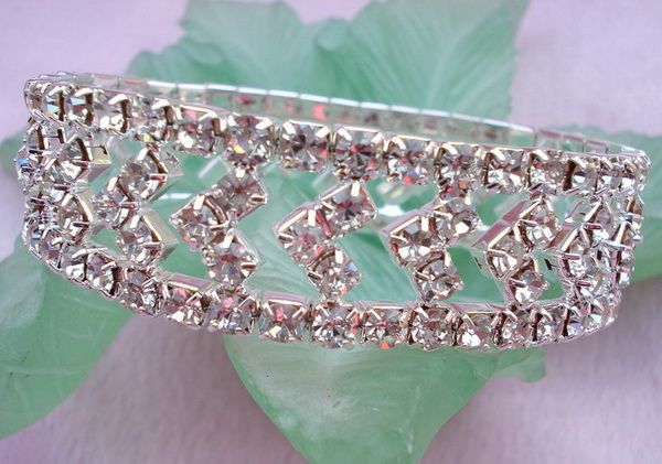 1pcs Diamante & silver plating Bracelet Free~~  