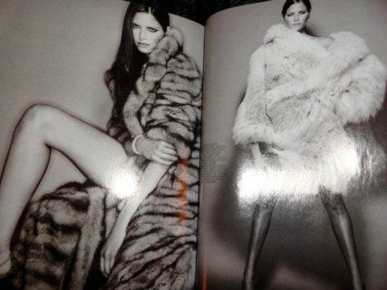 Bazaar 1999 fur Angelina Jolie Angela Lindvall Tyson Ballou Yves Saint 