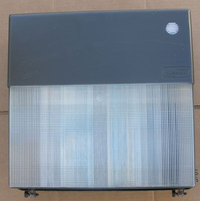 NEW in box Hubbell PVL 100S 128 PERIMALITER Wall Pack LAMP 100 Watts 