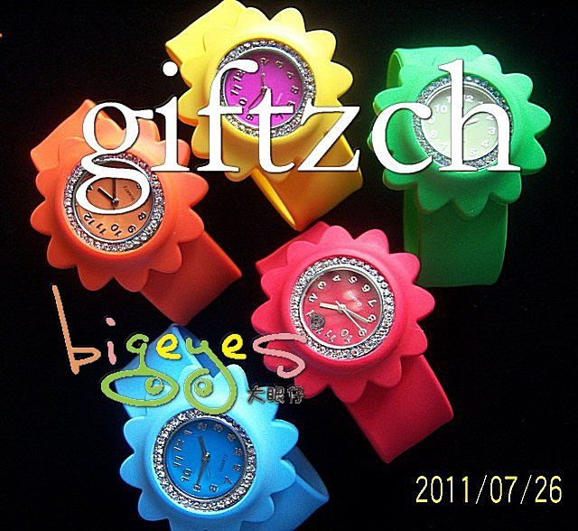 Wholesale ,5pcs Rhinestone Jewelry Sunflower kids Rubber Slap On Watch 