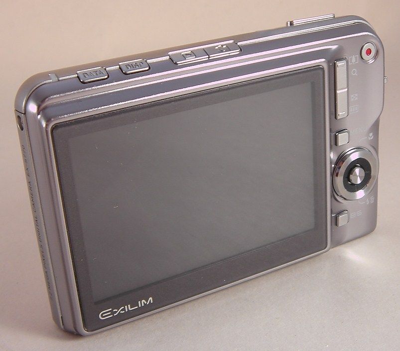 Casio EXILIM EX S770 7.2 MP Digital Camera MINT  in box 079767622336 