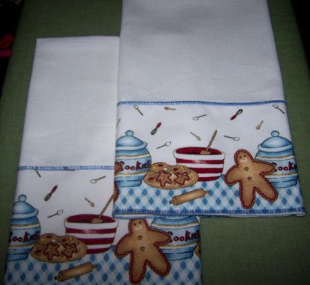 Gingerbread Men Cookies Kitchen Huck Tea Towels Set  