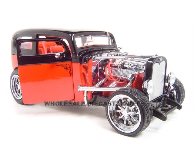 1931 FORD MODEL A CUSTOM BLACK/RED 118 DIECAST MODEL  