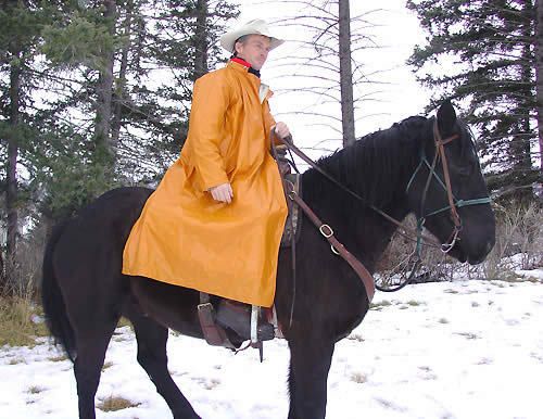 WYOMING TRADERS Pommel Fish Slicker COWBOY SASS  