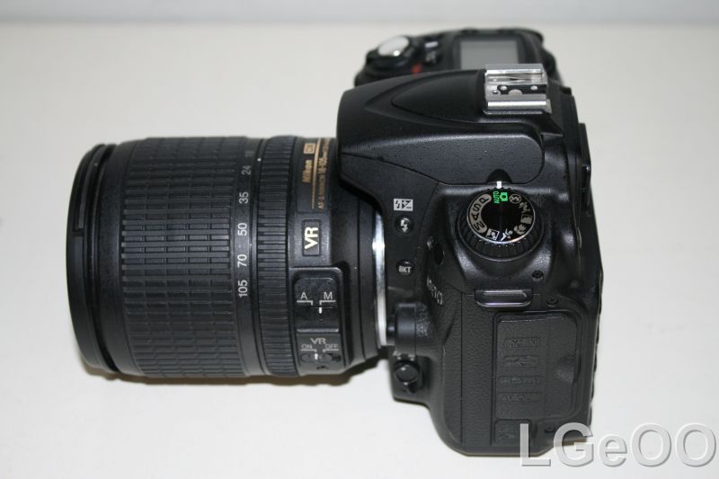 Nikon D90 12.3 MP Digital SLR Camera   Black (Kit w/ VR 18 105 mm Lens 