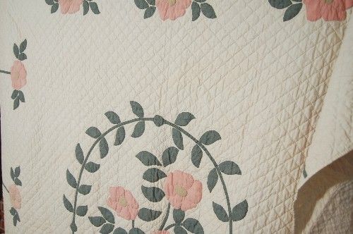 30s Rose Bouquet Vine Wreath Applique Hand Stitched Antique Quilt 