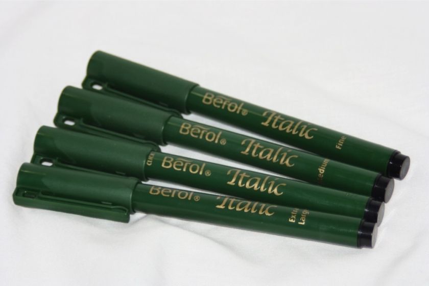 PK BEROL ITALIC CALLIGRAPHY SET 4 PEN POINT SIZES NEW  