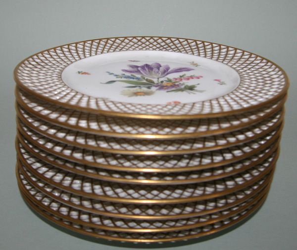 EXCELLENT SET OF 9 PORCELAIN PLATES BY PIRKENHAMMER, c. 1900