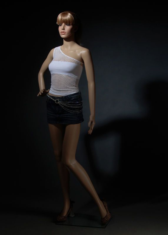 322434 FEMALE DURABLE PLASTIC MANNEQUIN (RENEE F1  