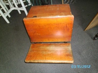 ANTIQUE/VINTAGE CHILDS WOODEN SCHOOL DESK w/ INK WELL & WROUGHT IRON 