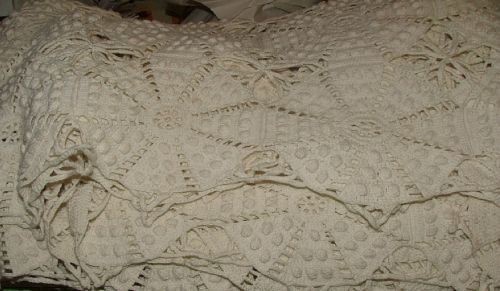 Vintage 1920s FULL SIZE Ecru Popcorn Bedspread Coverlet Hand Crochet 
