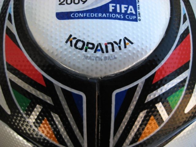 Adidas Kopanya CONFEDERATIONS CUP 2009 OMB match ball  