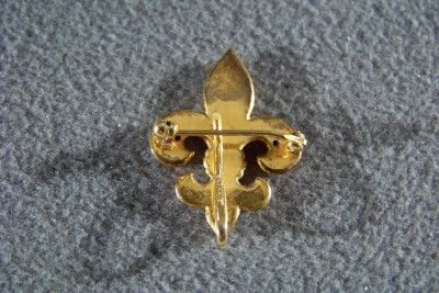 ANTIQUE FANCY FLEUR DIS LIS ENHANCER CHARM PIN BROOCH  