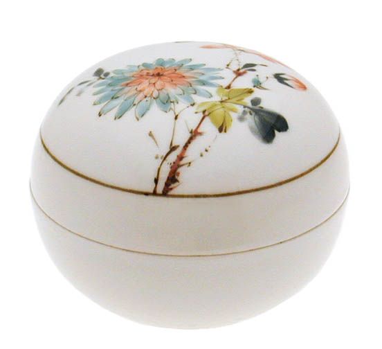 Herend Porcelain   Covered Dish, Bonbon, Underglaze Decor, Hungary 