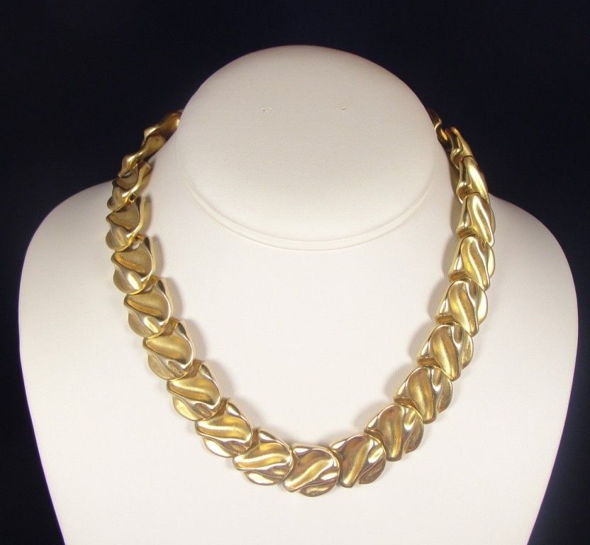   Matte Gold Chunky 16.5 Necklace Rippled Round Blank Coin Links  