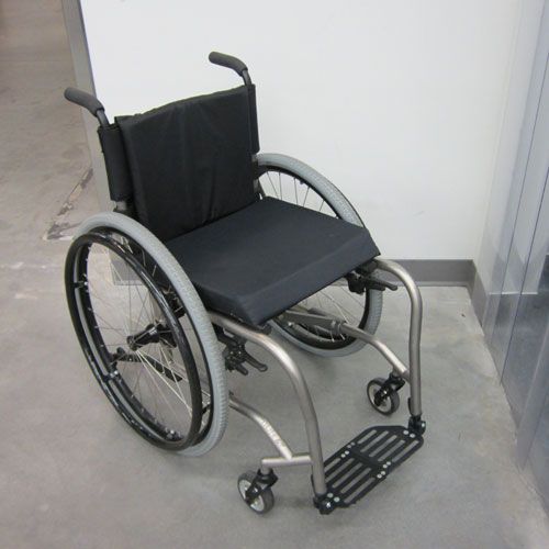 TiLite 16x16 Titanium TX Wheelchair SN 22680  